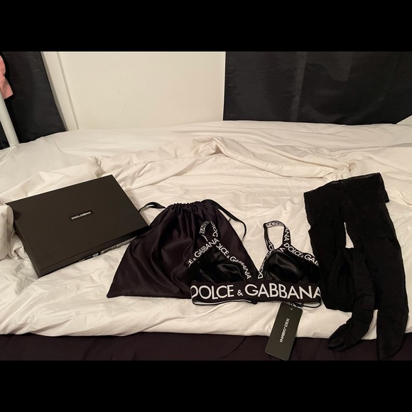 Dolce & Gabana, bralette & stockings. - Picture 2 of 5